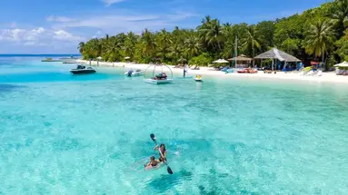 LILY BEACH RESORT & SPA AT HUVAHENDHOO