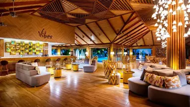LILY BEACH RESORT & SPA AT HUVAHENDHOO