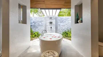 LILY BEACH RESORT & SPA
