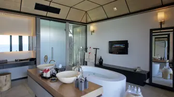 LILY BEACH RESORT & SPA