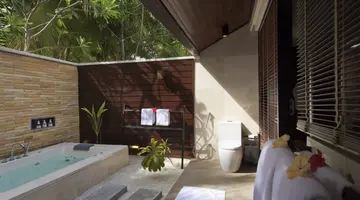 LILY BEACH RESORT & SPA