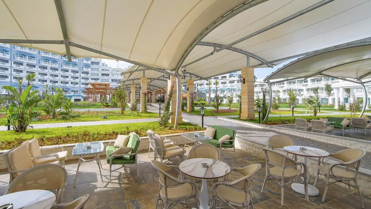 LIMAK CYPRUS DELUXE HOTEL