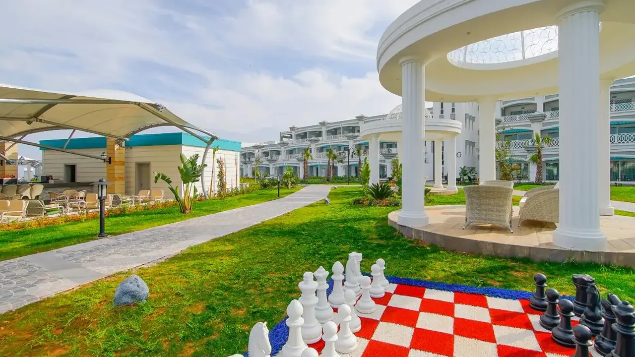 LIMAK CYPRUS DELUXE HOTEL