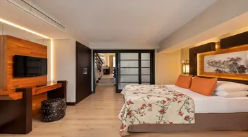 LIMAK LARA DE LUXE HOTEL & RESORT