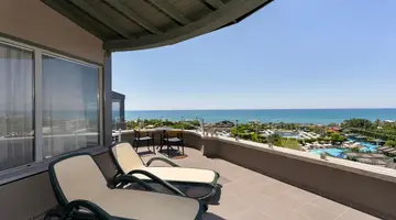 Limak Lara De Luxe Hotel Resort