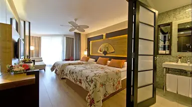 LIMAK LARA DE LUXE HOTEL & RESORT