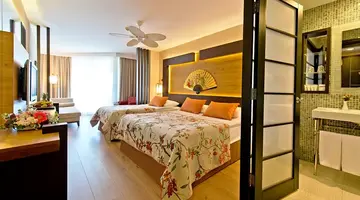 LIMAK LARA DE LUXE HOTEL & RESORT