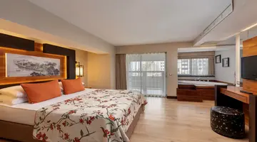 LIMAK LARA DE LUXE HOTEL & RESORT