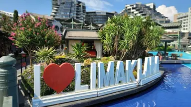 Limak Lara De Luxe Hotel Resort