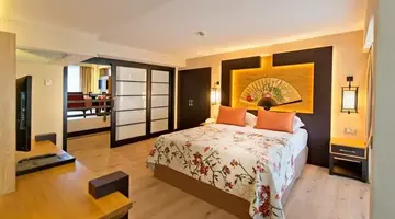 Limak Lara De Luxe Hotel Resort