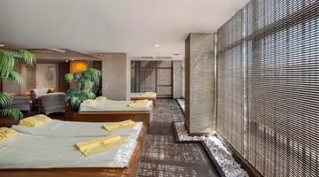 Limak Lara Deluxe Hotel And Resort