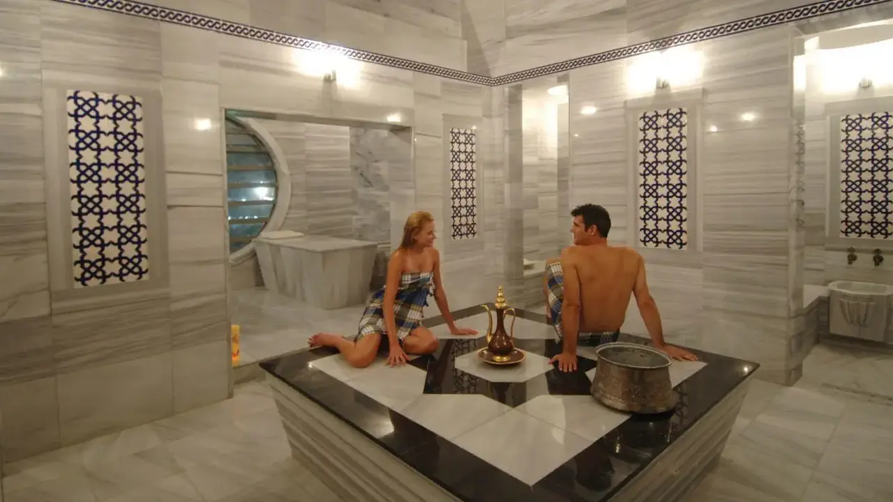 LIMAK LARA DELUXE HOTEL & RESORT