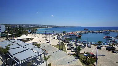 Limanaki Beach Hotel & Suites