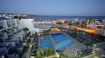 Limanaki Beach Hotel & Suites