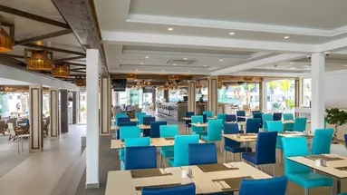 Limanaki Beach Hotel & Suites