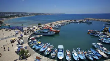 Limanaki Beach Hotel & Suites