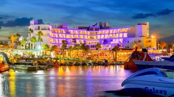 Limanaki Beach Hotel & Suites