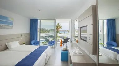 Limanaki Beach Hotel