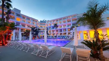 Limanaki Beach Hotel