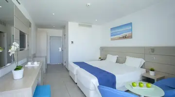 Limanaki Beach Hotel