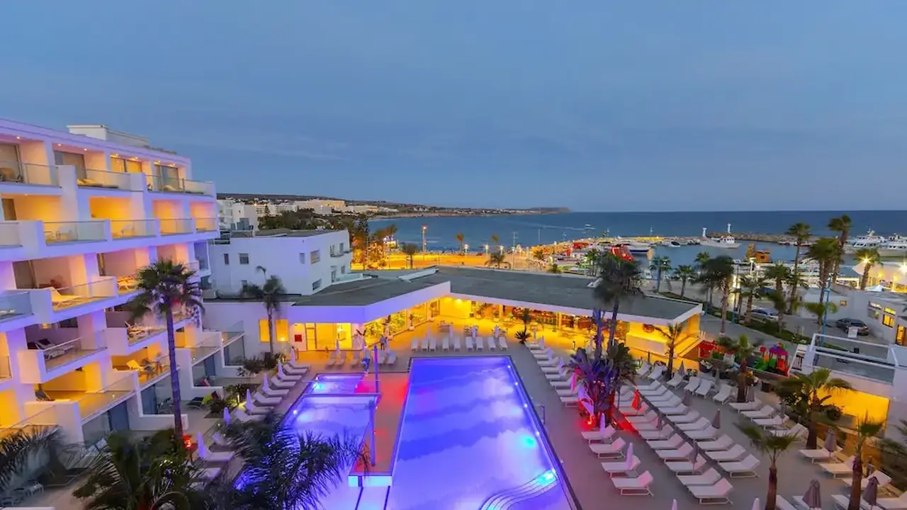 Limanaki Beach Hotel