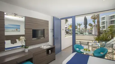 Limanaki Beach Hotel