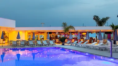 LIMANAKI BEACH HOTEL
