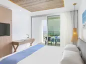 LIMANAKI BEACH HOTEL