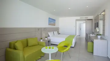 Limanaki Beach Hotel