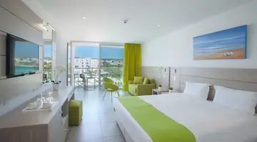 Limanaki Beach Hotel