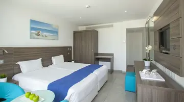 Limanaki Beach Hotel