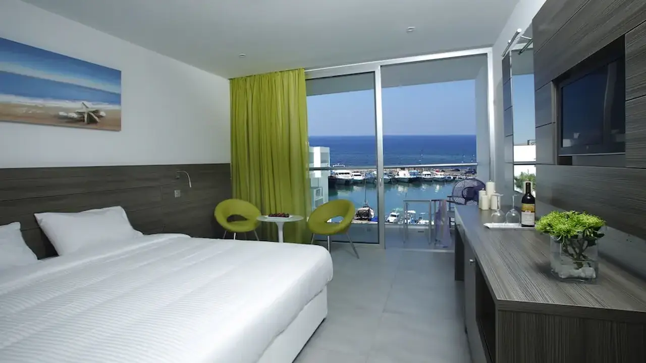 Limanaki Beach Hotel