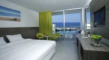 Limanaki Beach Hotel