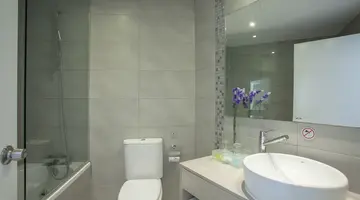 Limanaki Beach Hotel