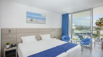 Limanaki Beach Hotel