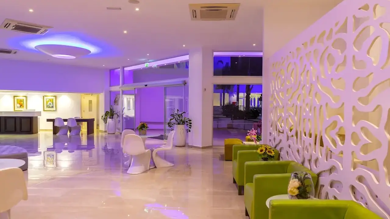 Limanaki Beach Hotel