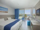LIMANAKI BEACH HOTEL