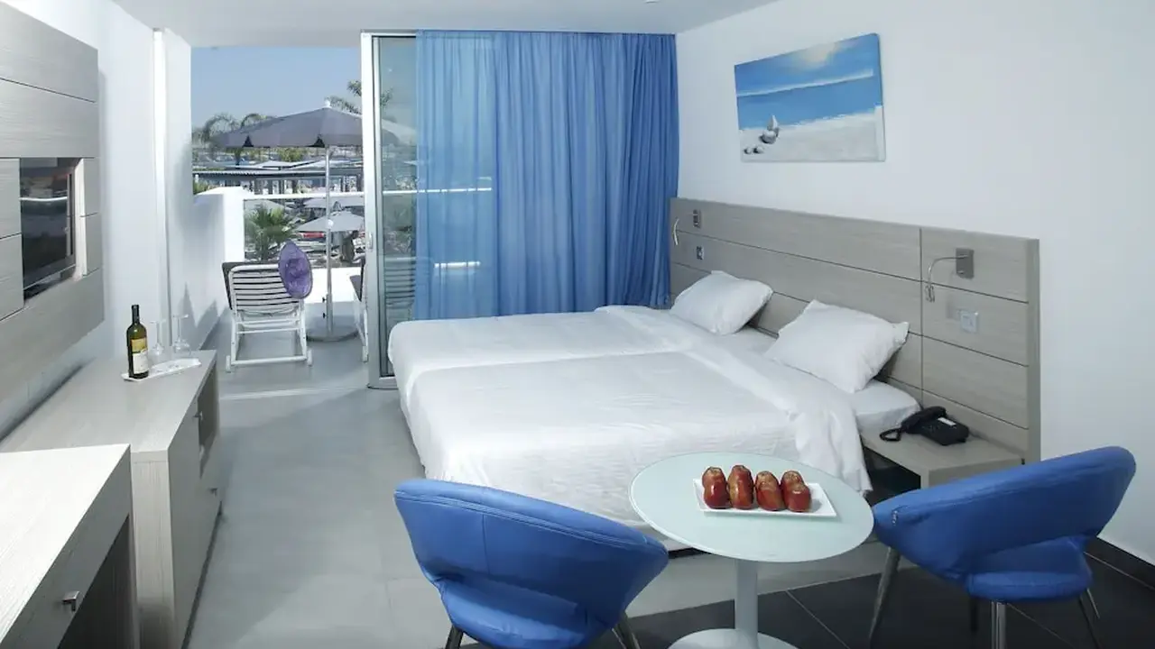 Limanaki Beach Hotel