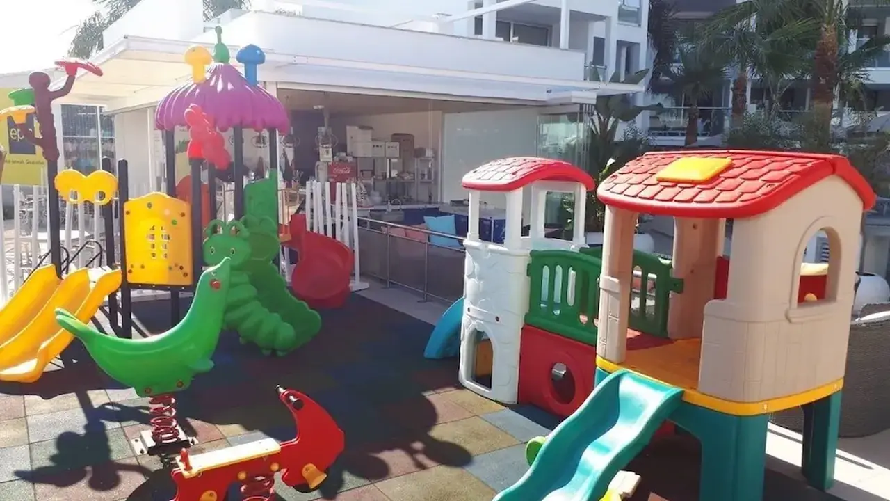 Limanaki Beach Hotel