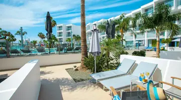 Limanaki Beach Hotel