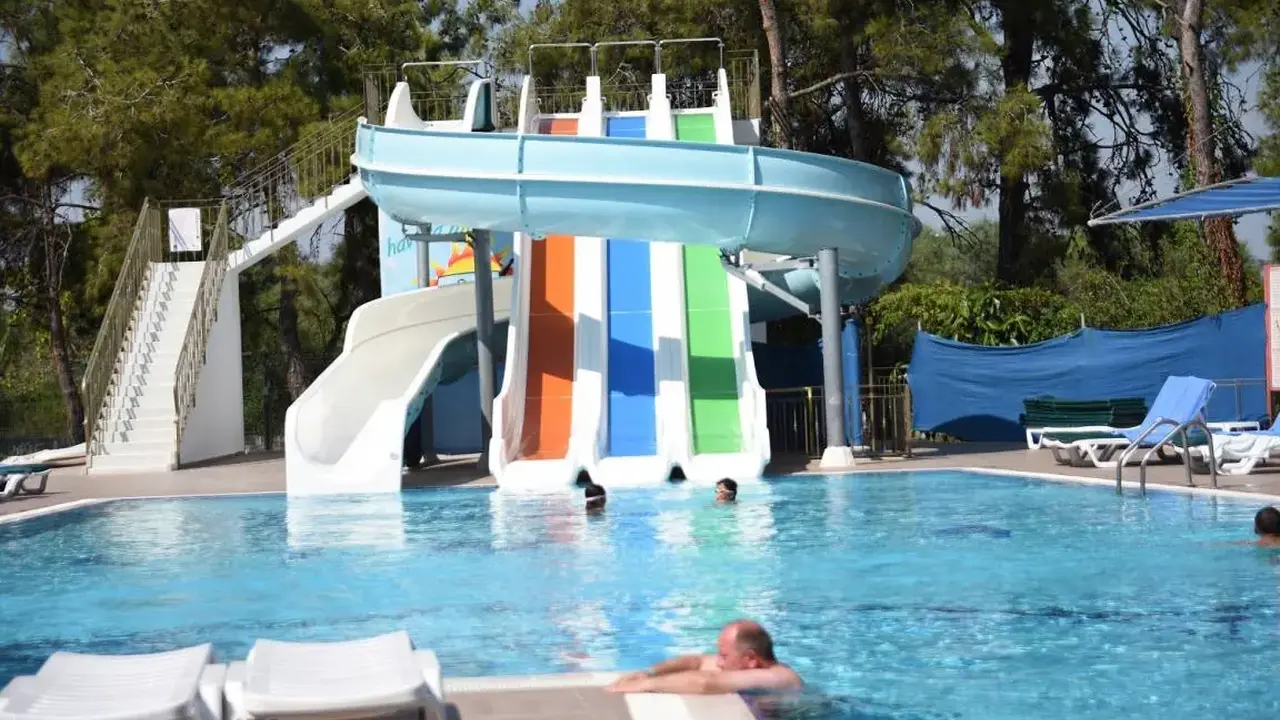 LINDA RESORT HOTEL