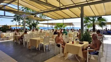 Linda Resort (Side)