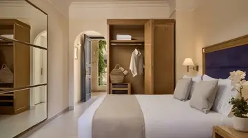 LINDIAN DREAM SEASIDE RESORT