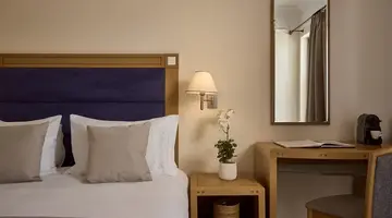 LINDIAN DREAM SEASIDE RESORT
