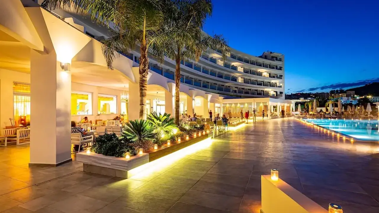 Lindos Bay Suites