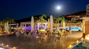Lindos Bay Suites