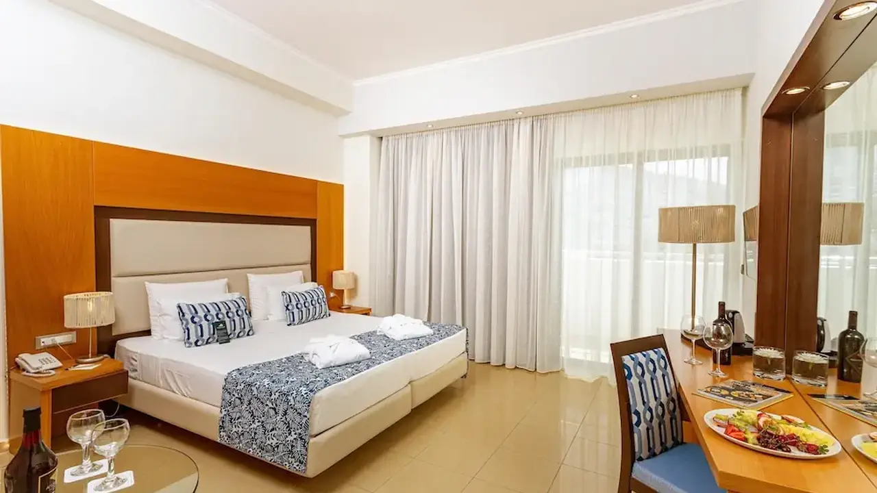 Lindos Bay Suites