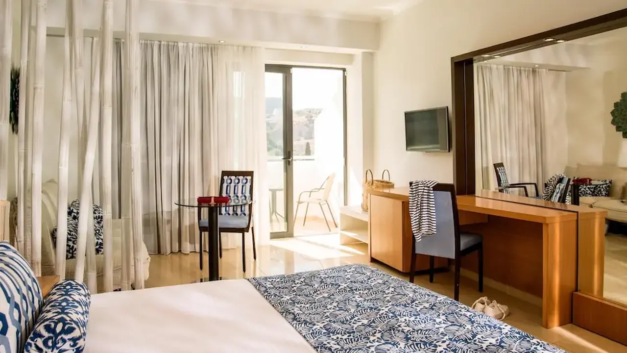 Lindos Bay Suites