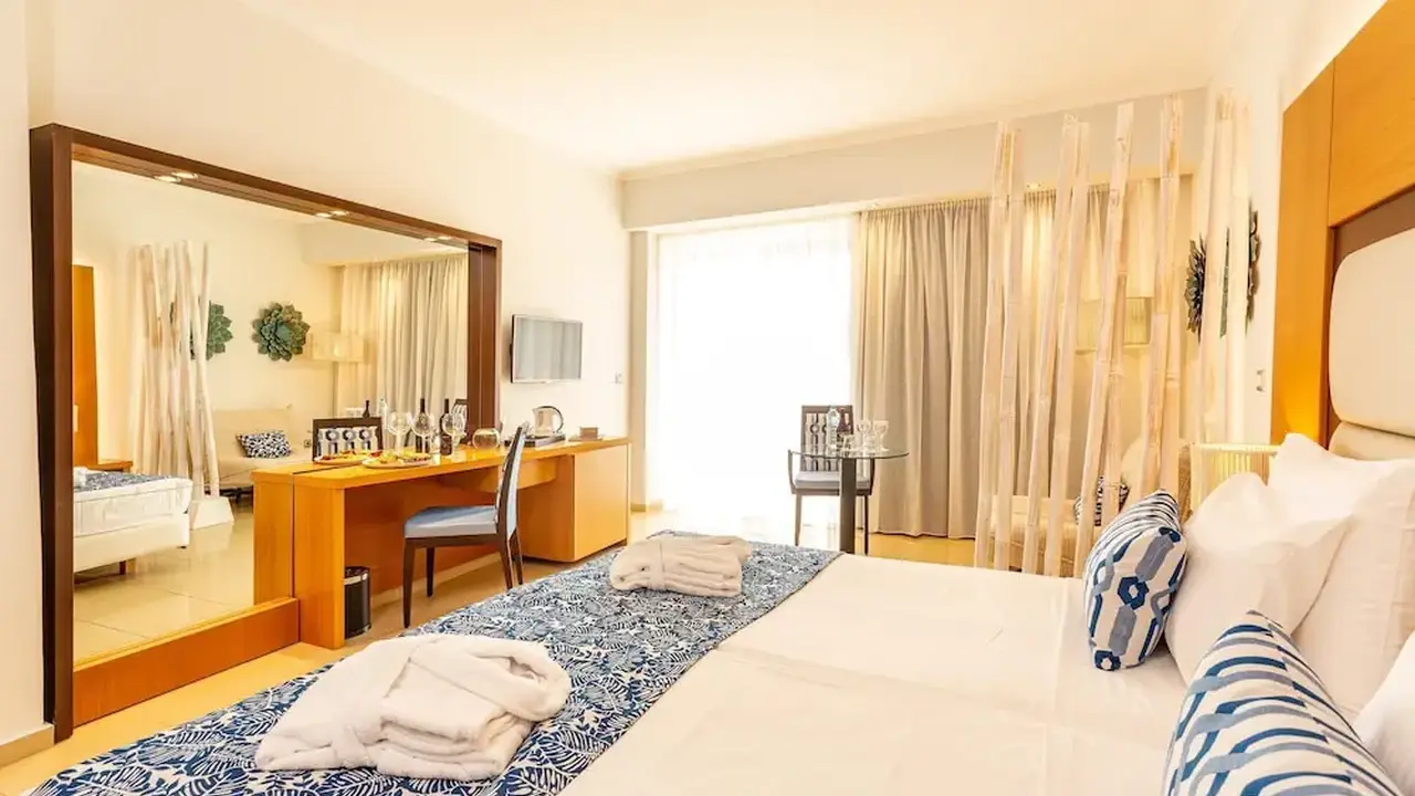 Lindos Bay Suites