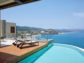 LINDOS BLU LUXURY HOTEL & SUITES